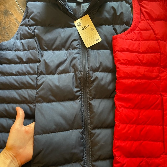 Lands End Womens Tall Down Puffer Vest, Red (size large tall) - Picture 2 of 5